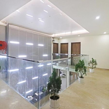 Hotel The Archer Artemis Hospital Road Sector 52 Гургаон Екстериор снимка