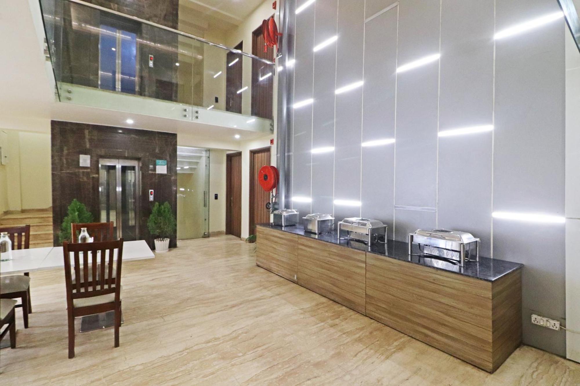 Hotel The Archer Artemis Hospital Road Sector 52 Гургаон Екстериор снимка