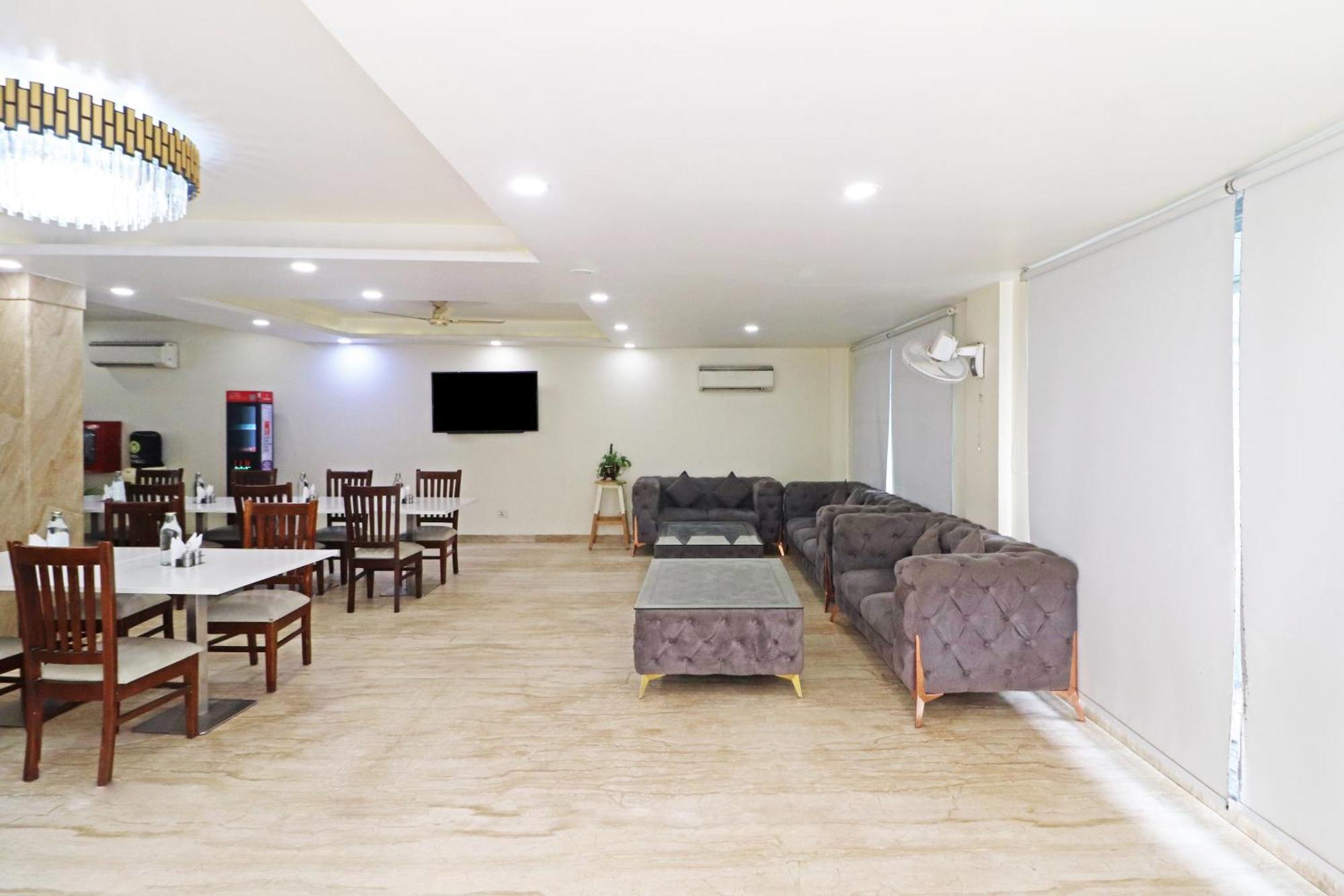 Hotel The Archer Artemis Hospital Road Sector 52 Гургаон Екстериор снимка